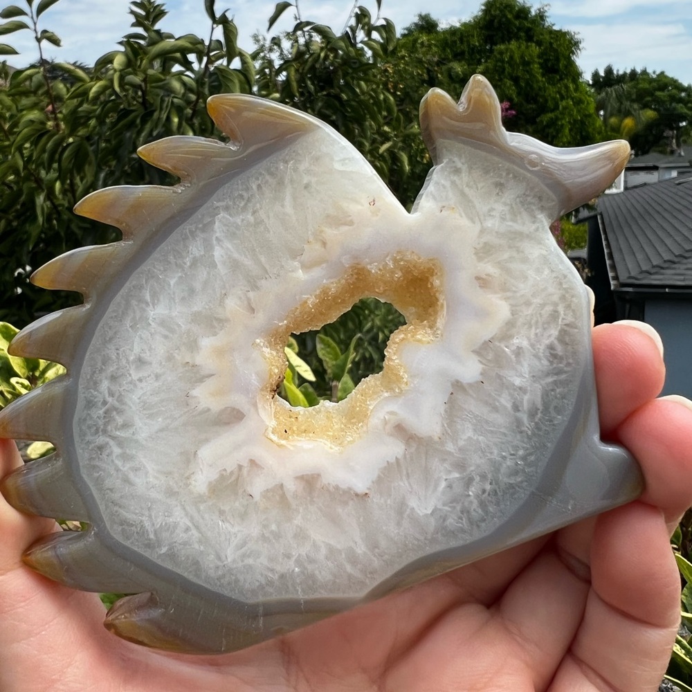 Druzy Agate Nine Tailed Fox Carving